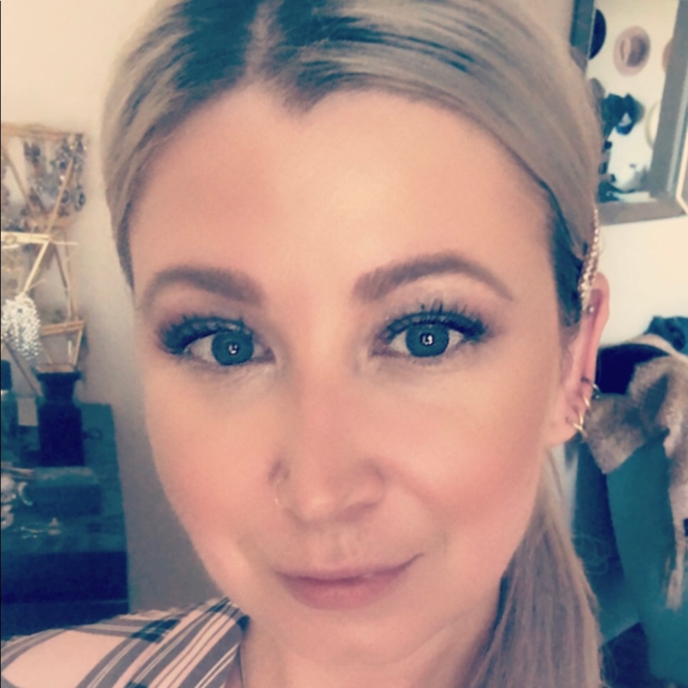 Meet your Posher, Natasha